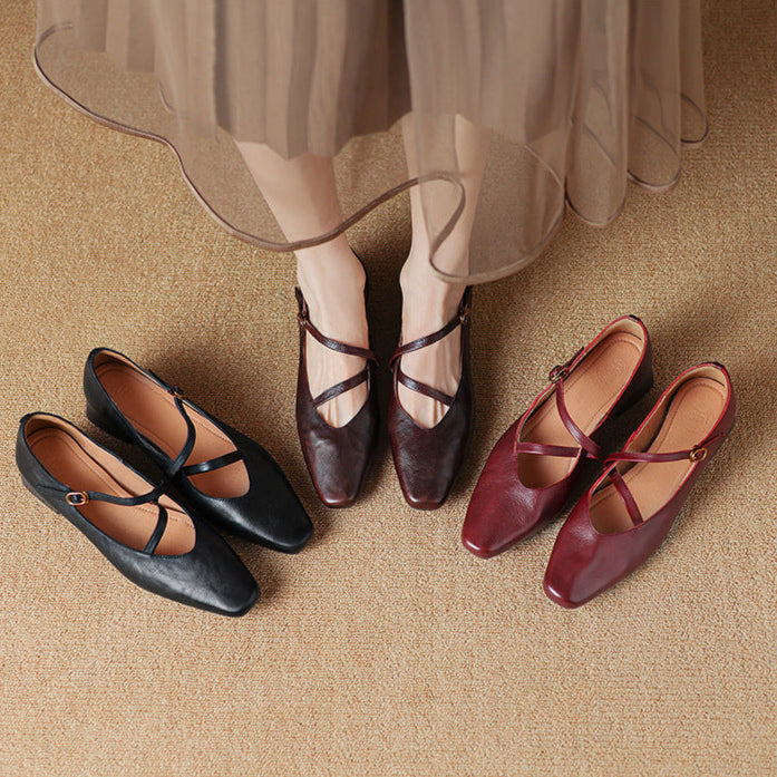Tapered Heel Women's Pumps with Cushioned Interior