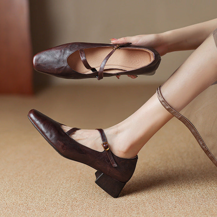Tapered Heel Women's Pumps with Cushioned Interior