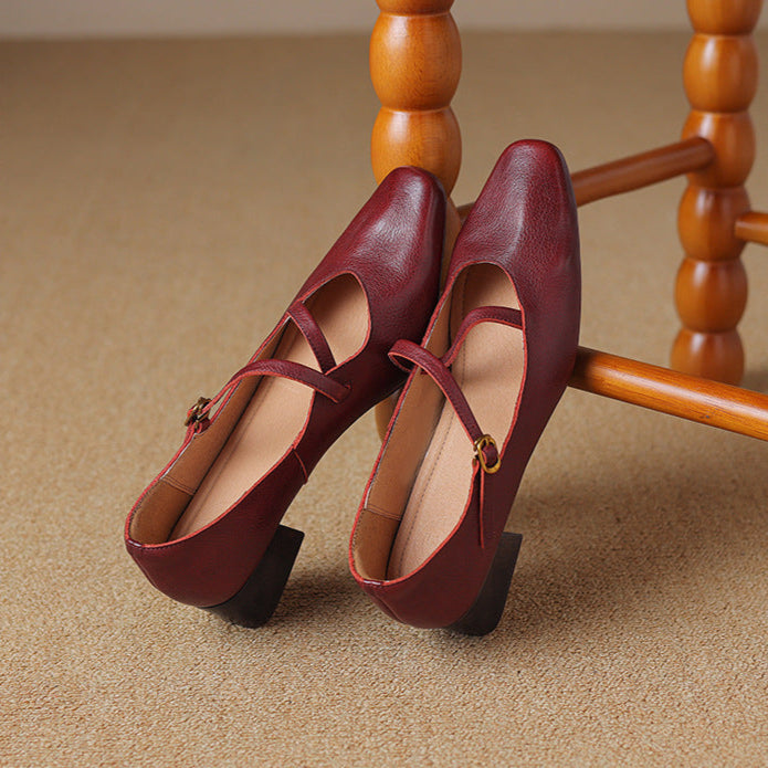 Tapered Heel Women's Pumps with Cushioned Interior