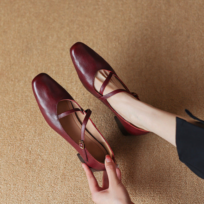 Tapered Heel Women's Pumps with Cushioned Interior