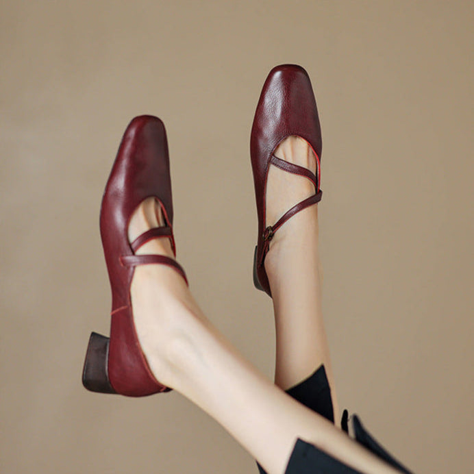Tapered Heel Women's Pumps with Cushioned Interior
