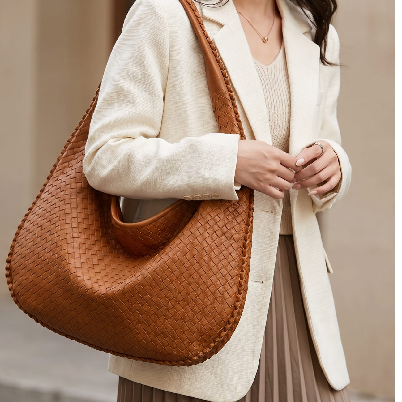 Woven Shoulder Bag for Everyday Use