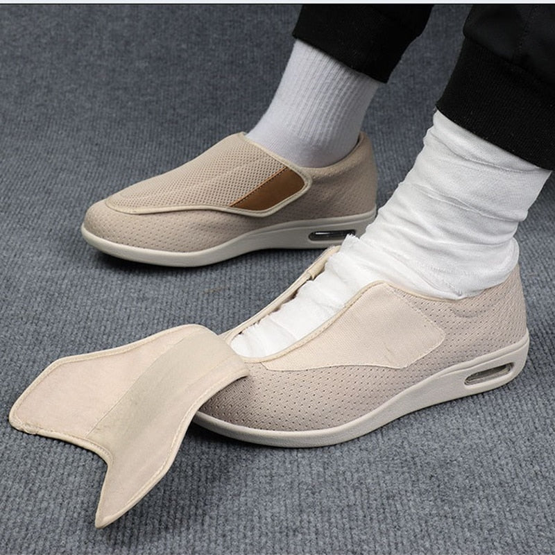 Women's Stretch Wide Comfort Shoes with Adjustable Closure