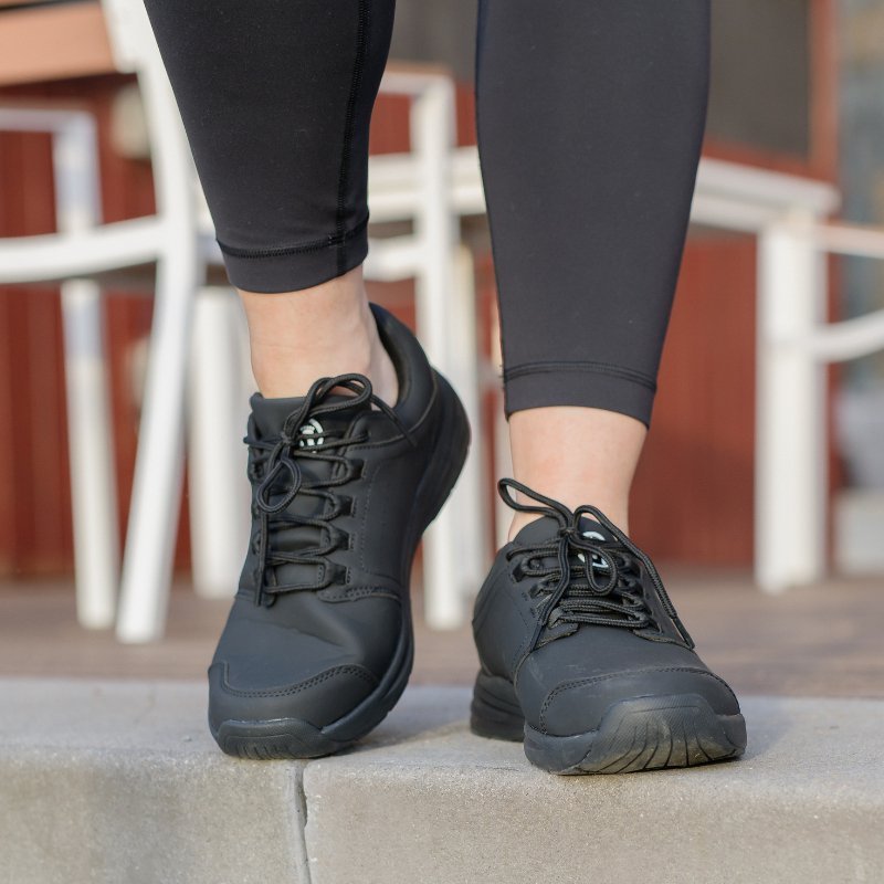 Women's Slip-Resistant Healthcare Work Shoes with Arch Support