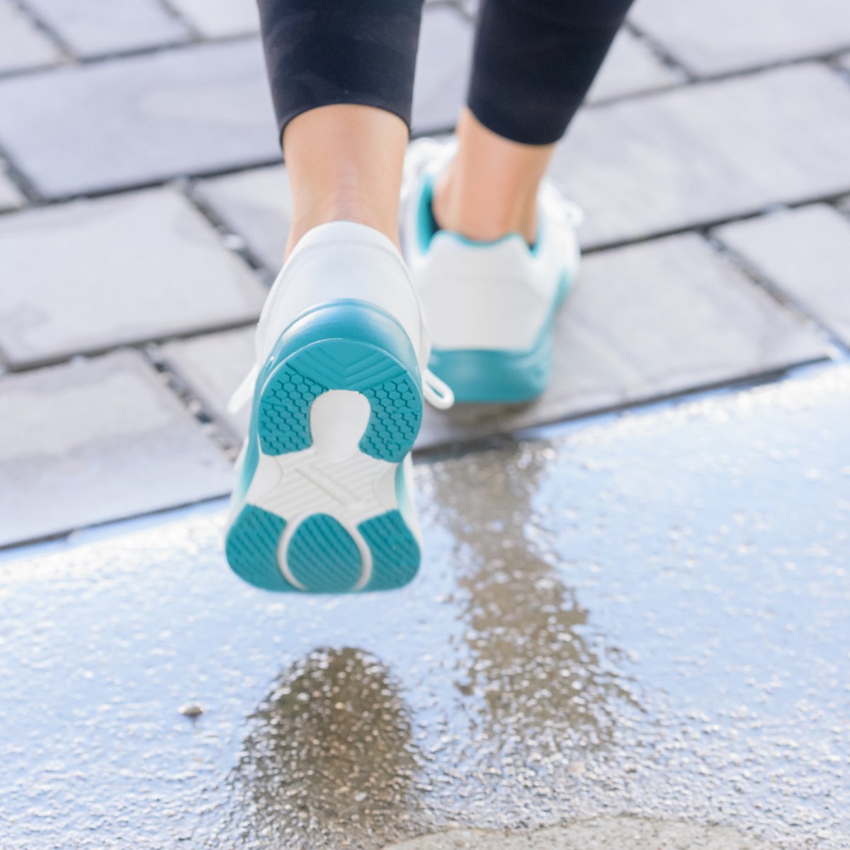 Women's Slip-Resistant Healthcare Work Shoes with Arch Support