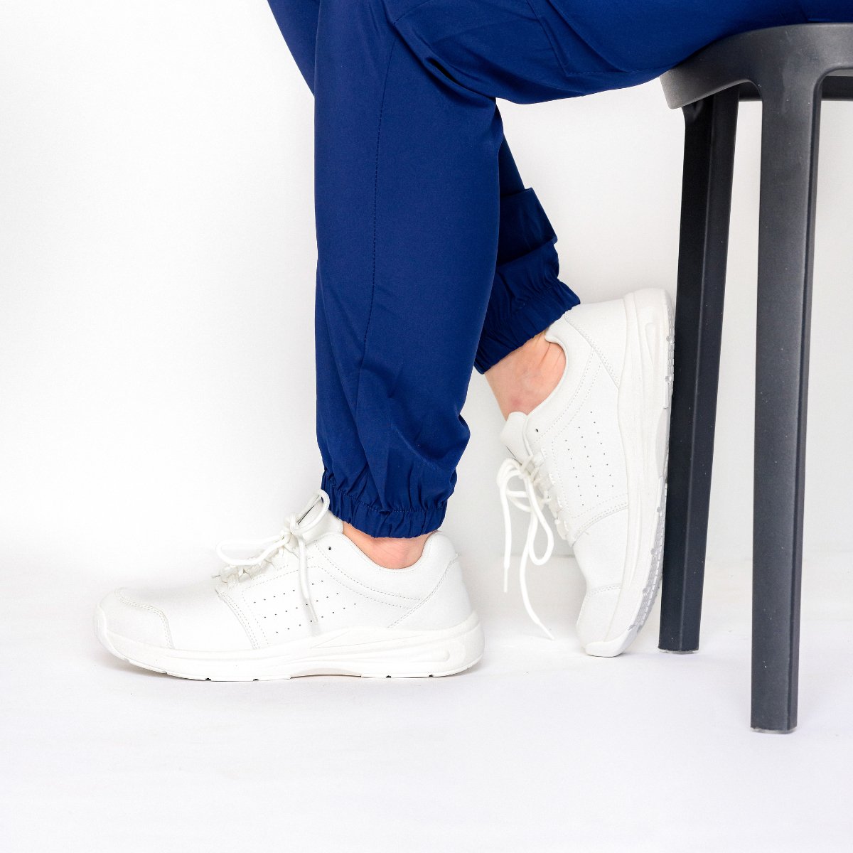 Women's Slip-Resistant Healthcare Work Shoes with Arch Support