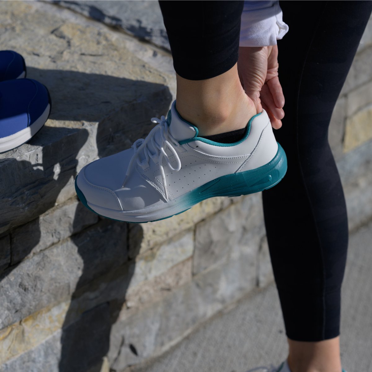 Women's Slip-Resistant Healthcare Work Shoes with Arch Support