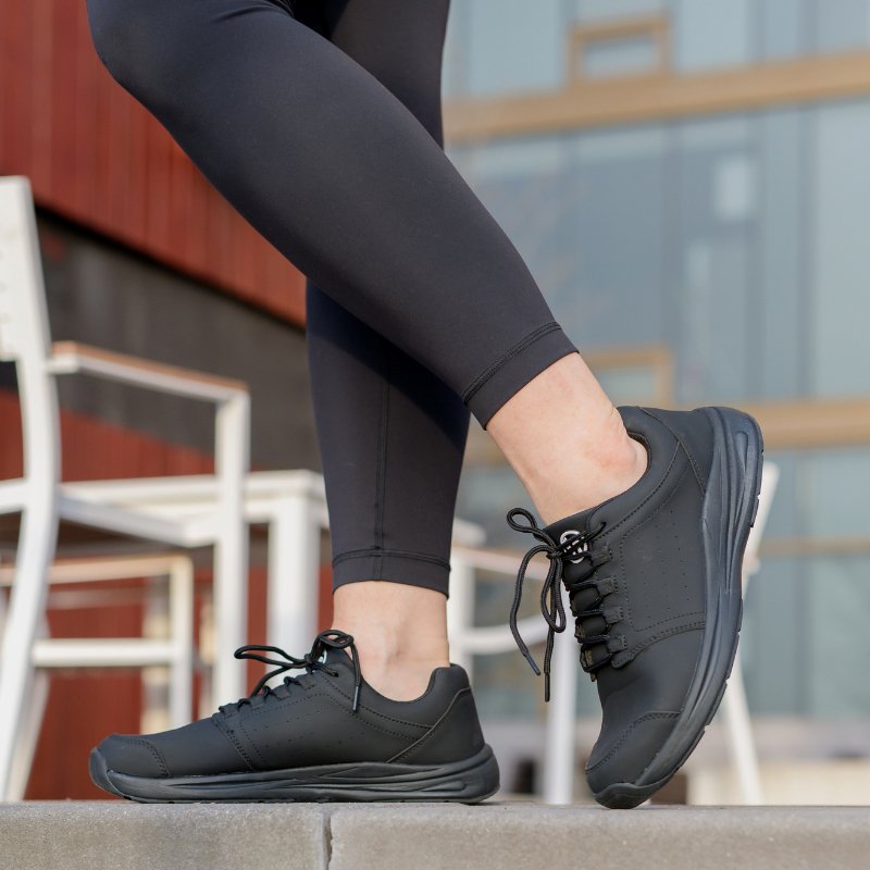 Women's Slip-Resistant Healthcare Work Shoes with Arch Support