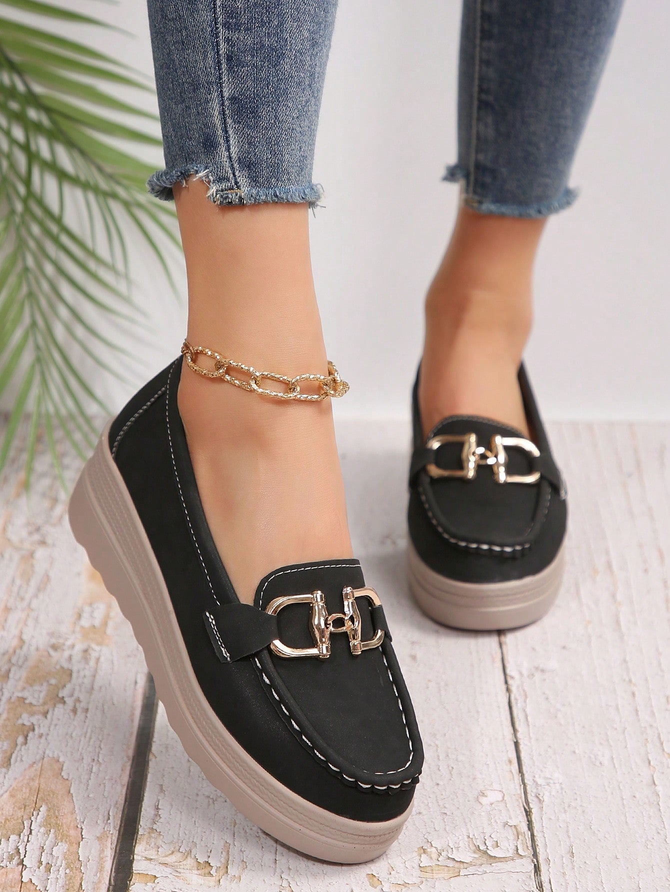 Women's Slip-Resistant Flat Wedge Loafers with Buckle Accent