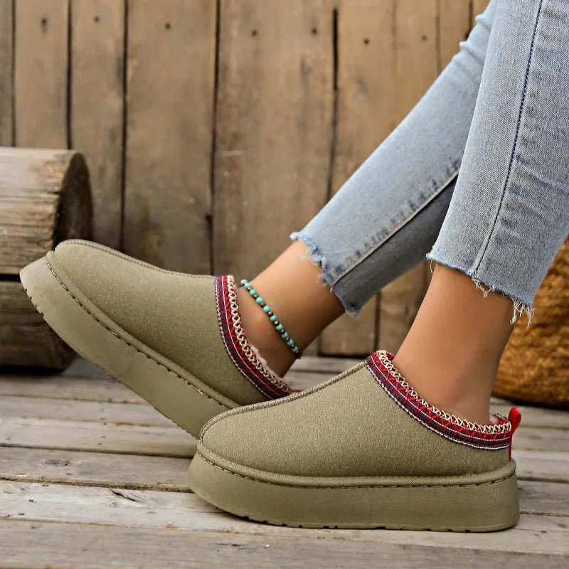 Fleece-Lined Women's Slip-On Mules for Cold Weather