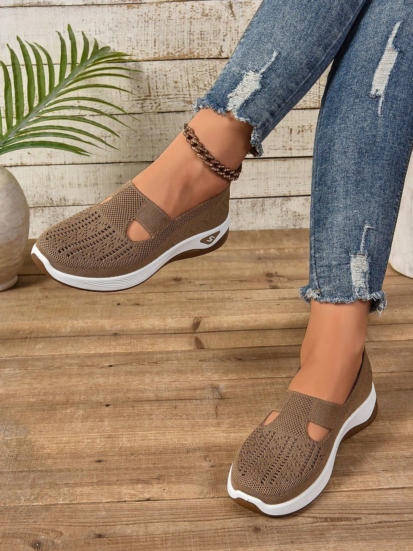 Lightweight Breathable Orthopedic Slip-On Shoes for Women