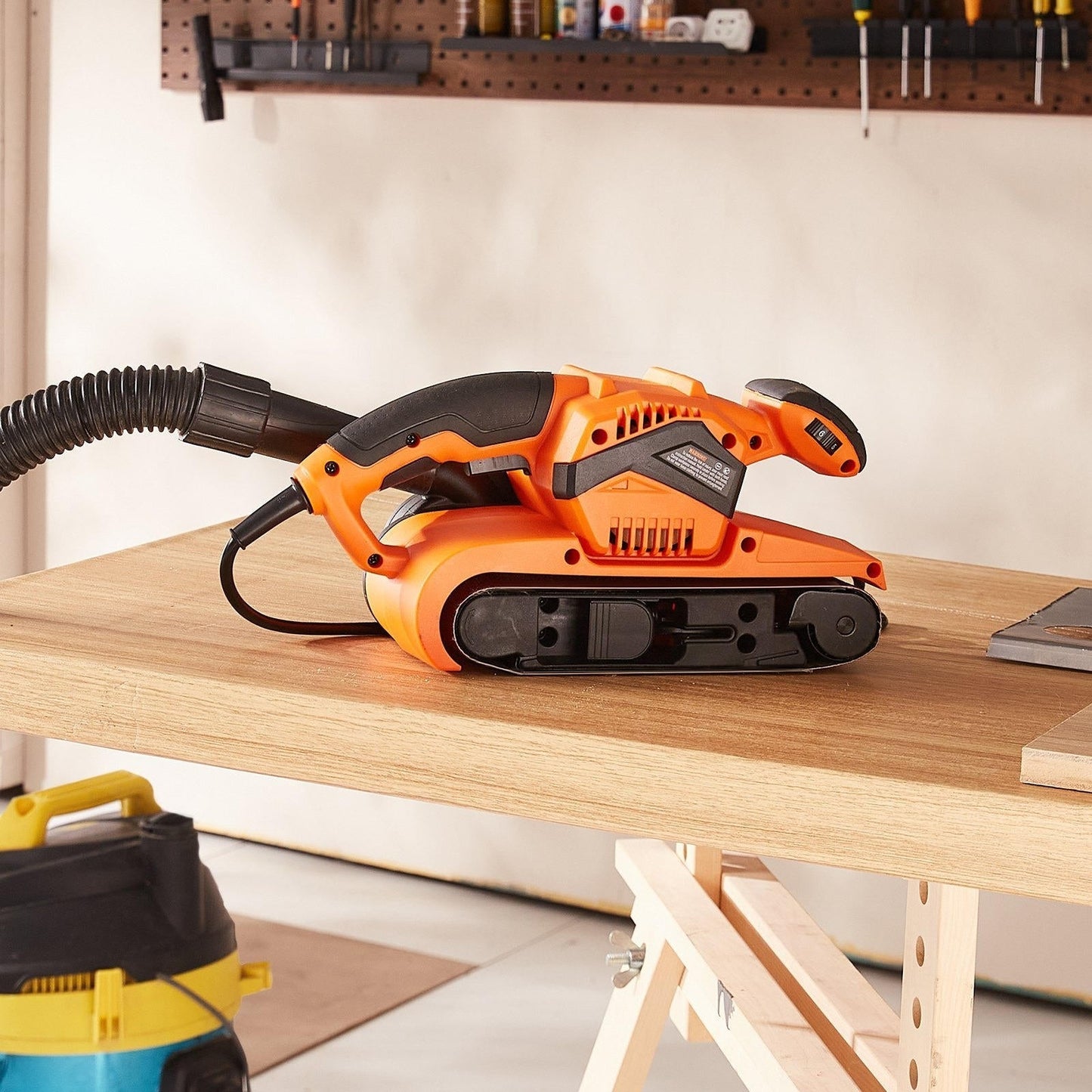 750W Ergonomic Woodworking Sander with Dust Control