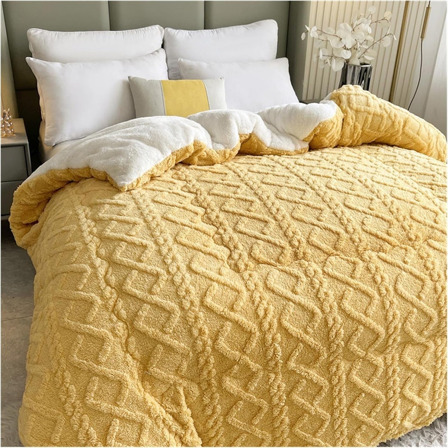 Reversible Thick Sherpa Fleece Blanket