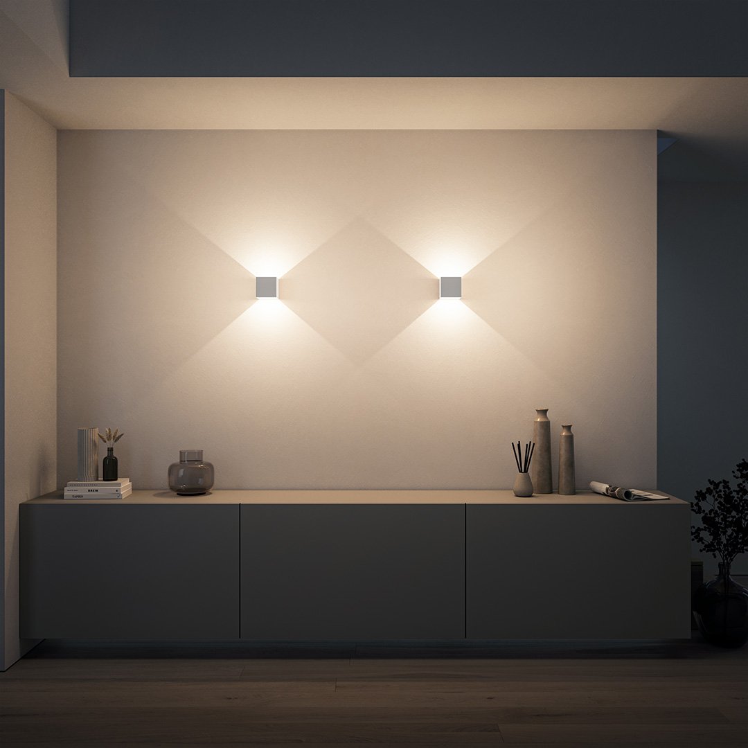 LED Wall Lamp with Warm White Light - Stylish Aluminum Design